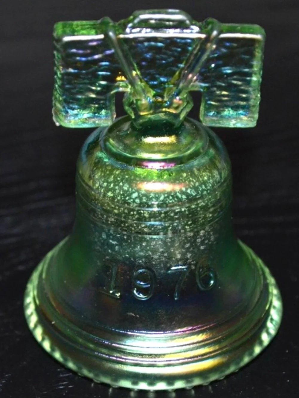 Vintage Summit Art💚 Glass Bicentennial Liberty Bell Green Iridized Carnival